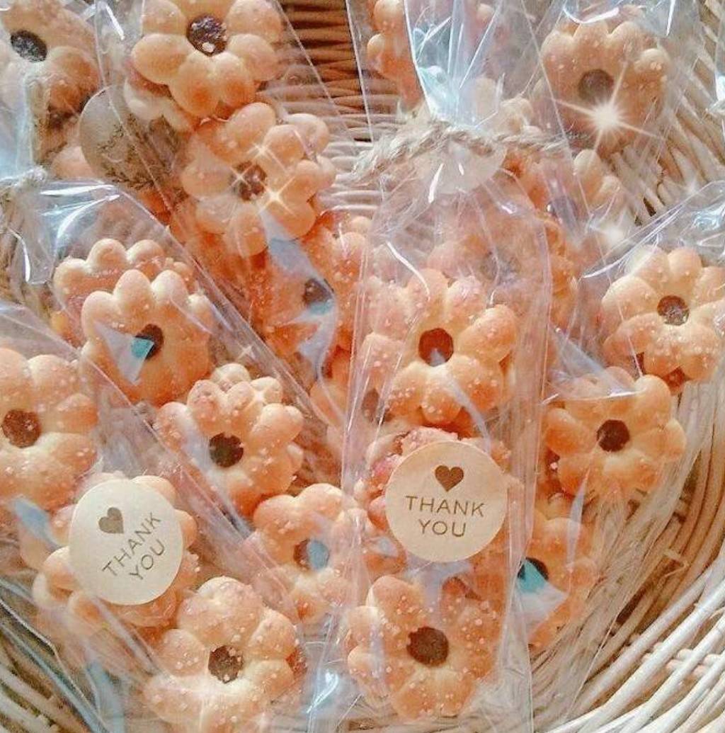 ขนมสอดไส้สับปะรด